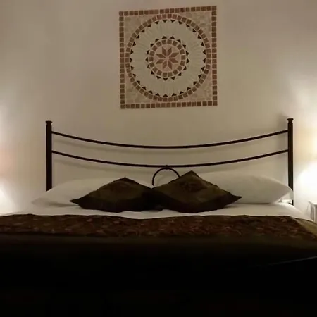 Alojamento de Acomodação e Pequeno-almoço Donna Maria Turi